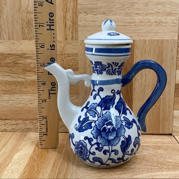 Vintage BOMBAY  Blue & White Ceramic 7” Teapot - Picture 6 of 11